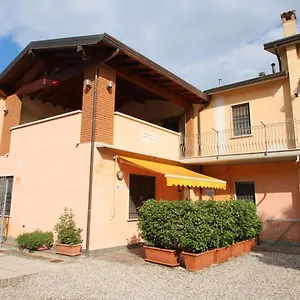 Locazione Turistica Rondinelli Italia