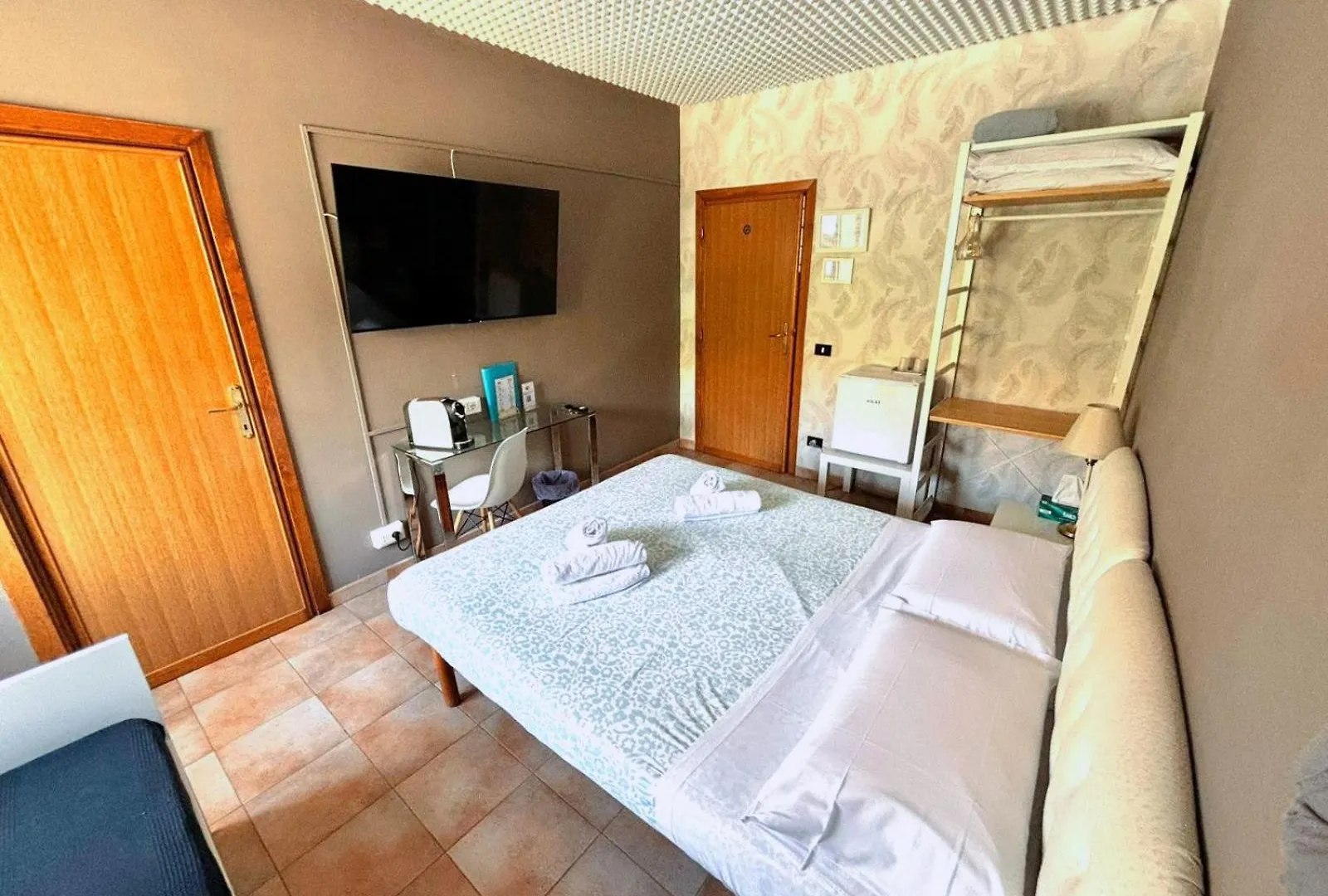 ** Couette-café Di Martino Residence Rome Italie